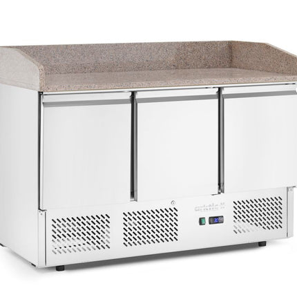 Arktic Pizzatisch – dreitürig mit Aufsatzkühlvitrine 380+40 l – 254 l – 230 V / 400 W – 700 × 1400 × 943 mm – weitere Produktansicht