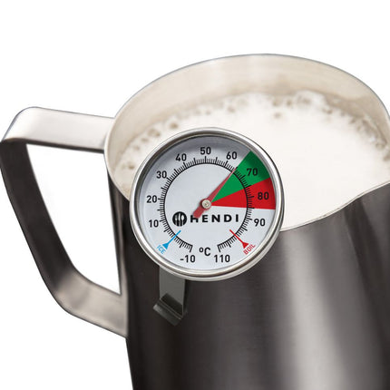 HENDI Thermometer für Milchschaum – Ø 44 × H 140 mm – in Anwendung