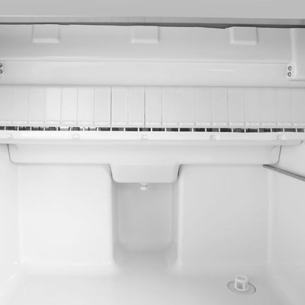 Arktic Eiswürfelmaschine – 230 V / 630 W – Silber – 715 × 605 × H 835 mm – Detailansicht