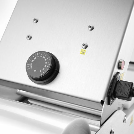 HENDI Schalenversiegelungsmaschine Compact – 230 V / 700 W – 582 × 285 × H 185 mm – Detailansicht 2