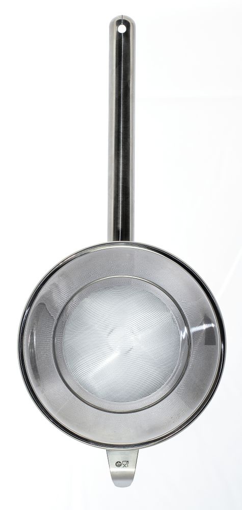 HENDI Spitzsieb – feinmaschig – 460 × 205 × 170 mm – Produktansicht