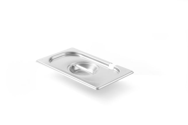 HENDI Gastronorm-Deckel mit Löffelaussparung – Kitchen Line – GN 1 / 4 – 265 × 162 mm – Produktansicht