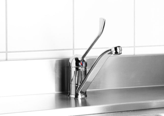 HENDI Wasserhahn mit langem Hebel – 215 × 54 × 240 mm – Produktansicht