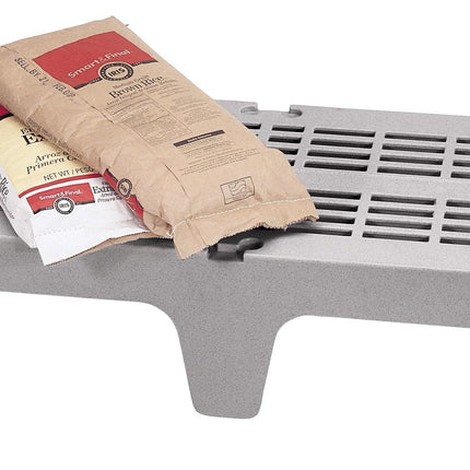 Cambro Serie S Lageruntersätze mit geschlitzter Oberfläche, Schwerlast, Grau gesprenkelt - DRS600480