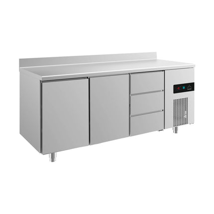 Kühltisch -2 bis +8°C 1865x700x850mm mit 2x Türen und 1x drei Schubladen u. Aufkantung von A & S Gastro – Kühltische für die Gastronomie