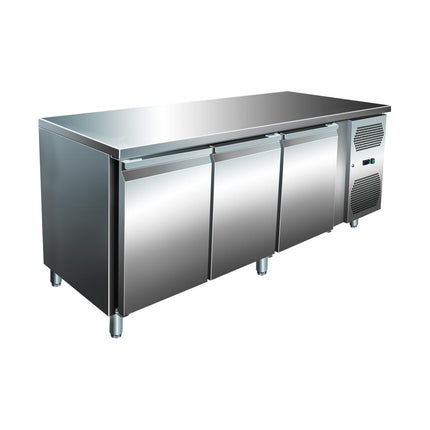 VIP Kühltisch mit 3 Türen -2 bis +8°C 1.795x700x860 mm von A & S Gastro – Kühltische für die Gastronomie